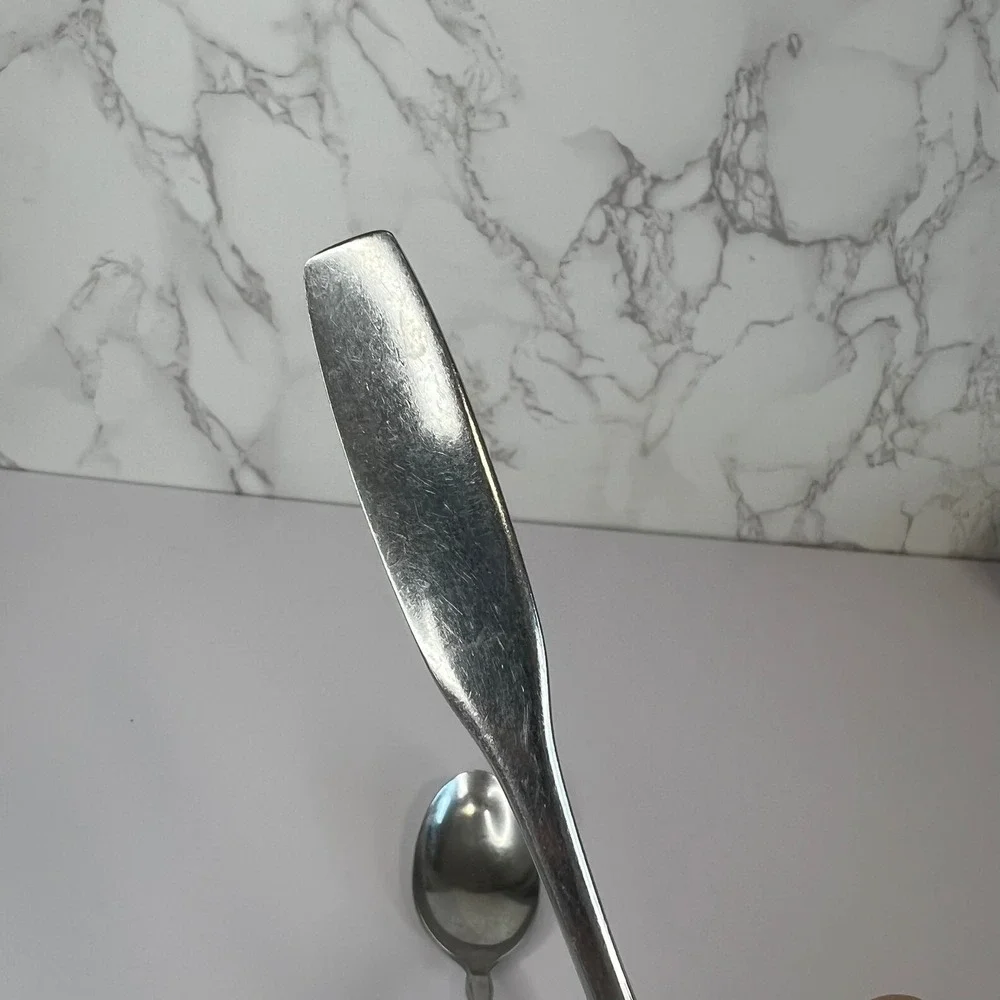 2 Set Oneida Paul Revere Stainless Steel Dinner Spoons 7